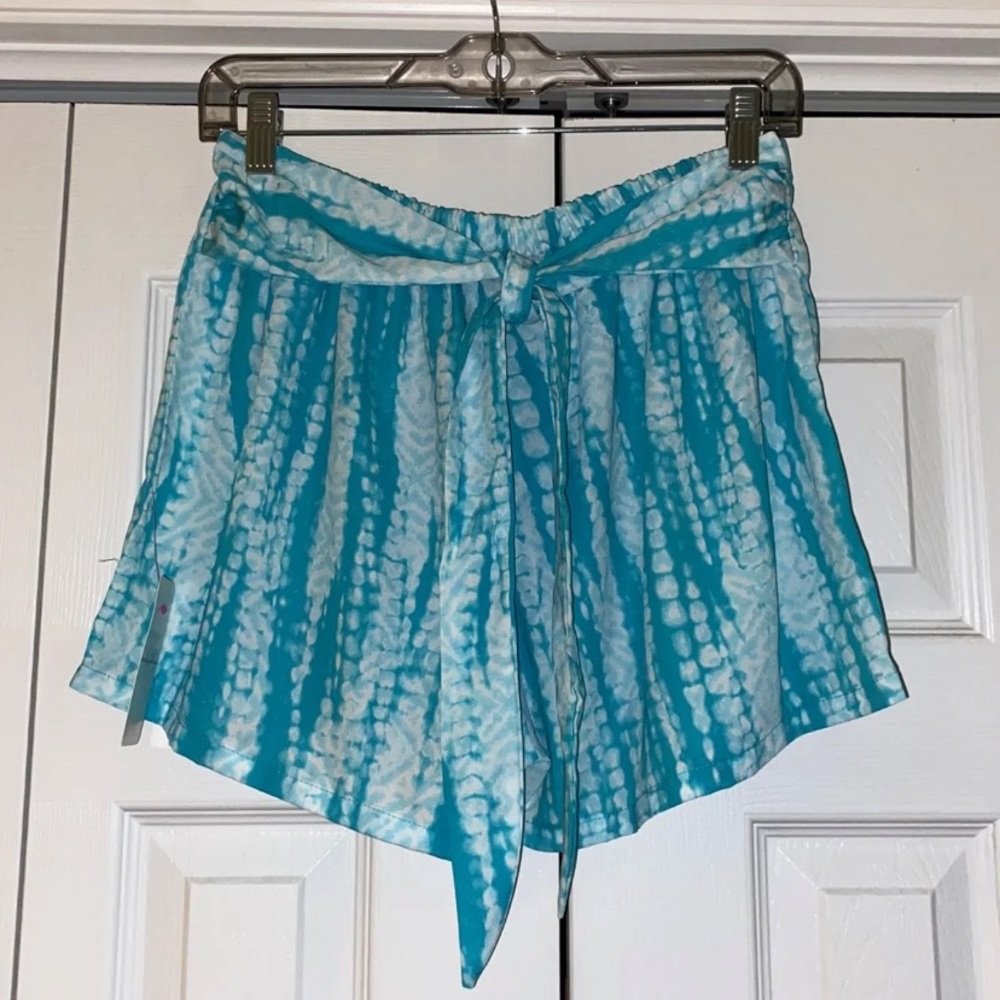Tyche shorts